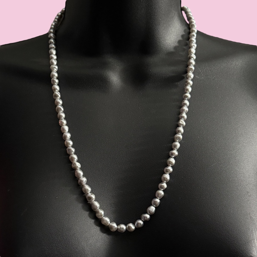 Vintage Avon Gray Faux Baroque Pearl Necklace And Earrings Set 30$